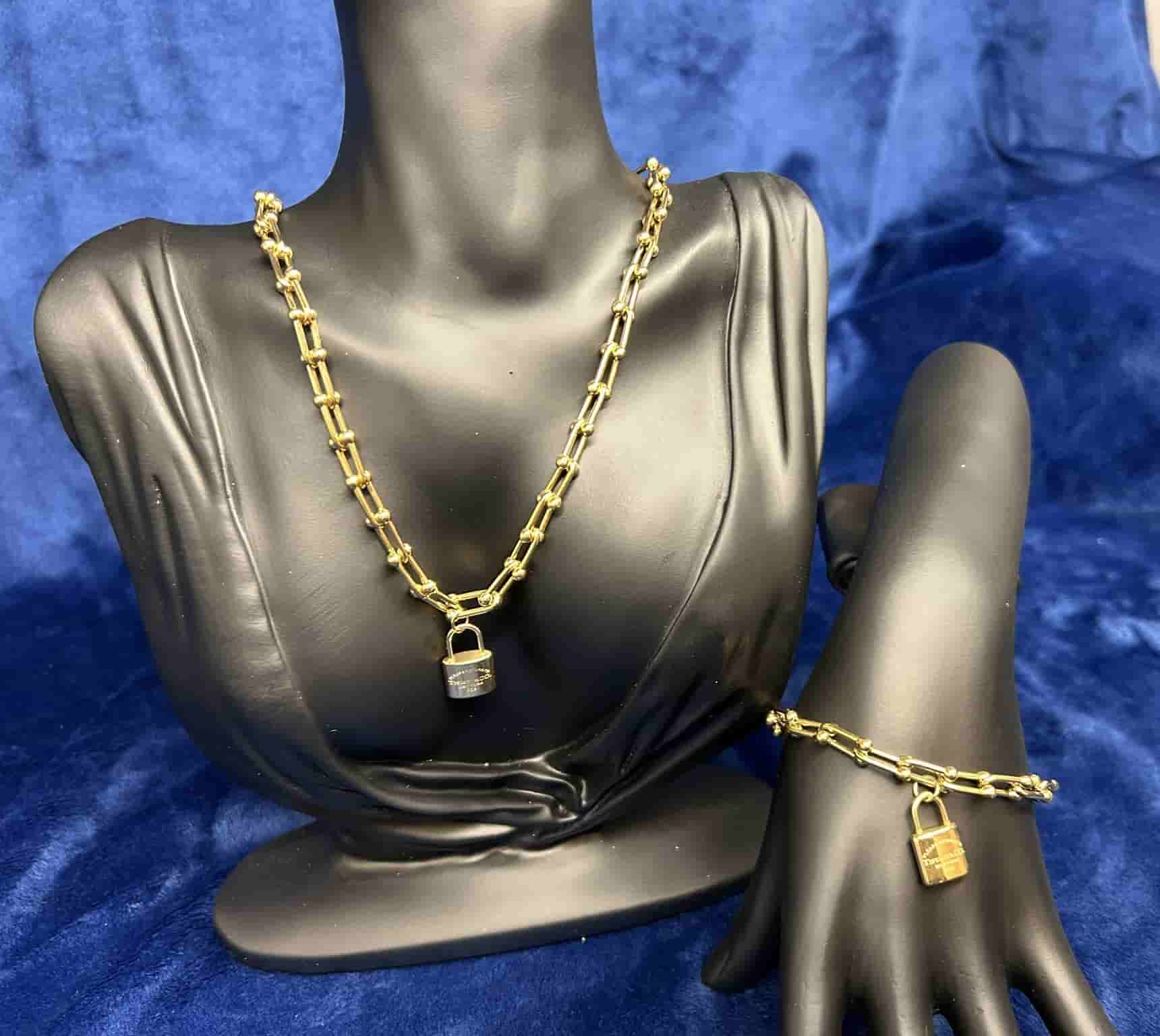 Padlock: Tiffany-Inspired 3 Piece Jewelry Set